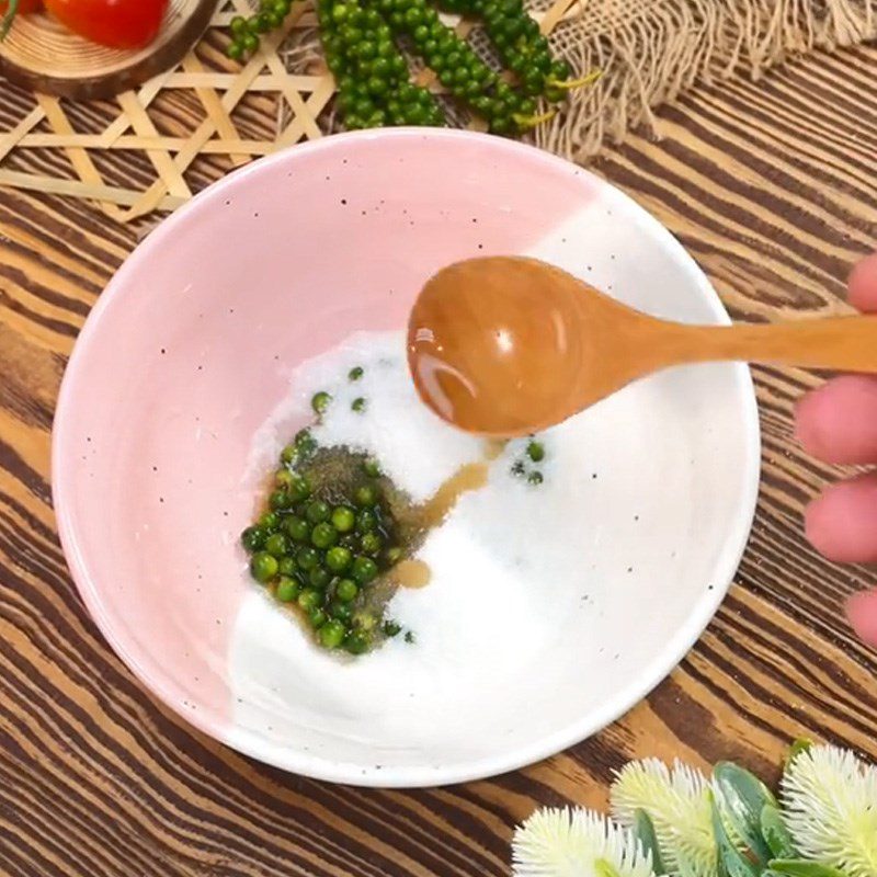 Step 2 Make green pepper sauce Grilled apple snails with green pepper sauce (Recipe shared from TikTok Cooking with TasteVN)