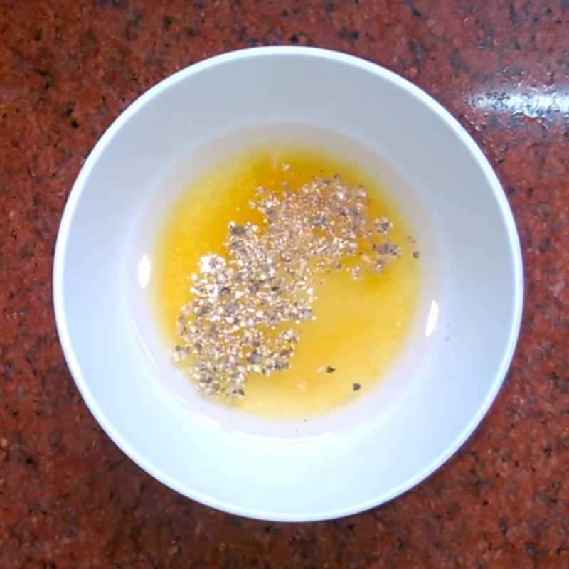 Step 3 Make the salad dressing Chôm chôm squid salad