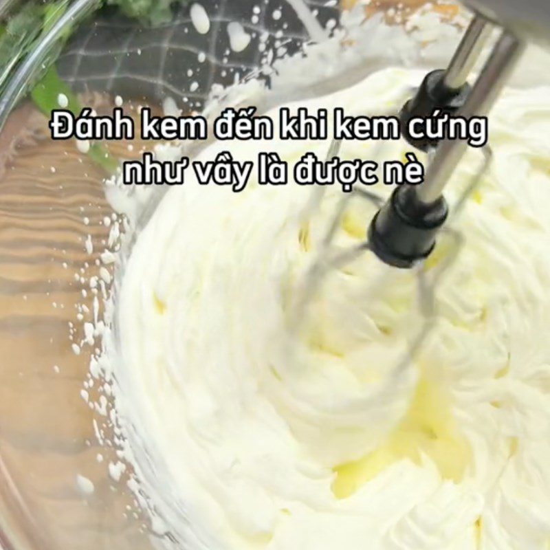 Step 1 Making the whipped cream for Durian Crepe Rolls (Recipe from the TikTok channel Cooking with TasteVN)