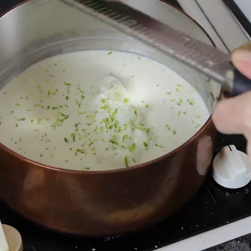 Step 2 Make the kiwi panna cotta Kiwi panna cotta