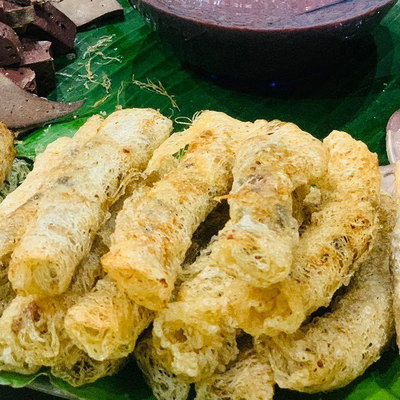 Step 4 Making fried meat rolls Bun dau mam tom