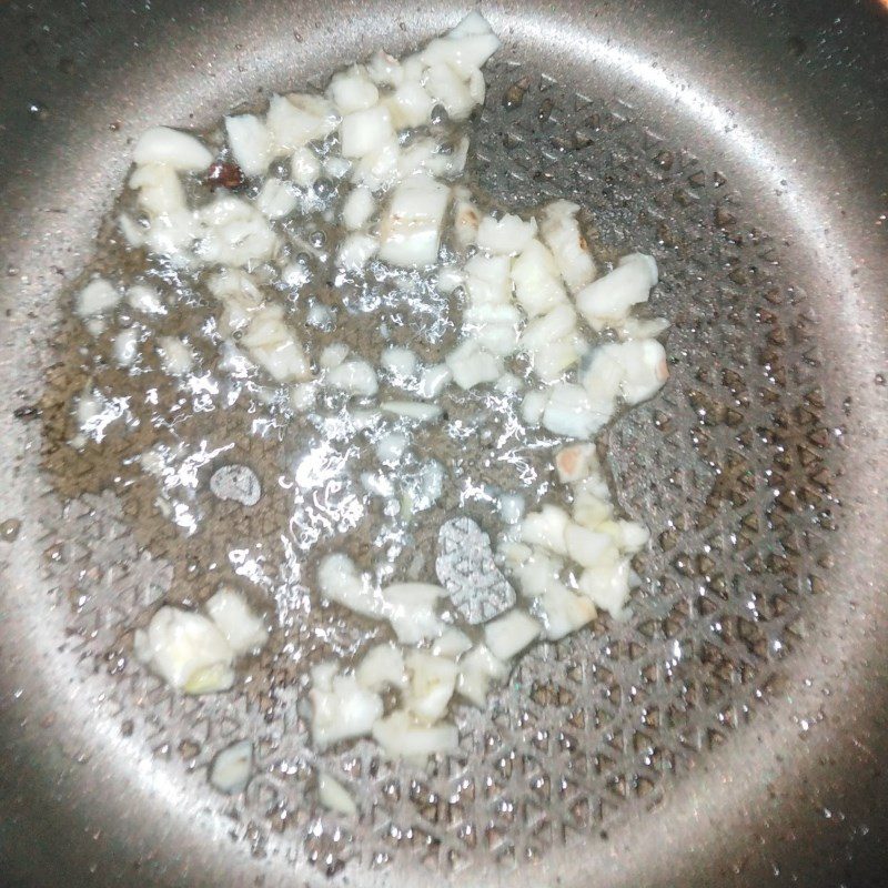 Step 2 Make Stir-Fried Ferns with Garlic