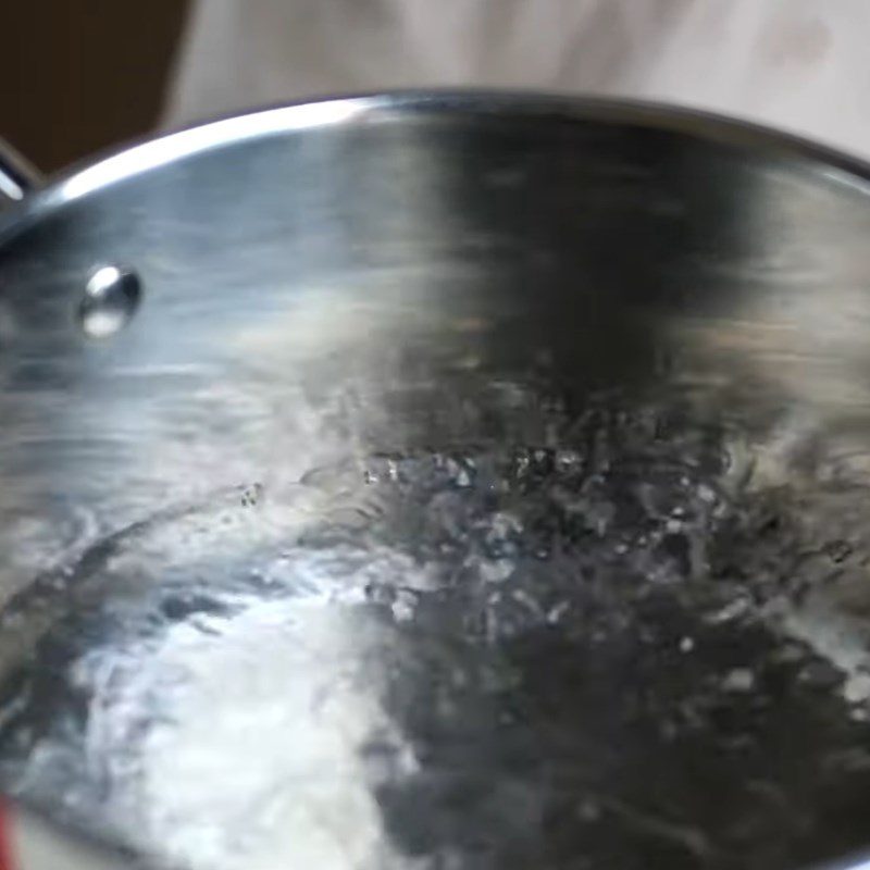 Step 1 Clean the tools Yogurt from fresh milk (fermented with a rice cooker)