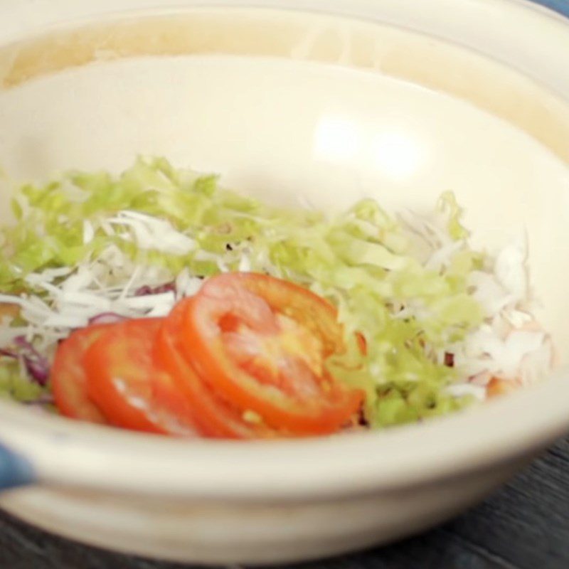 Step 7 Make bread salad Turkish bread with pork