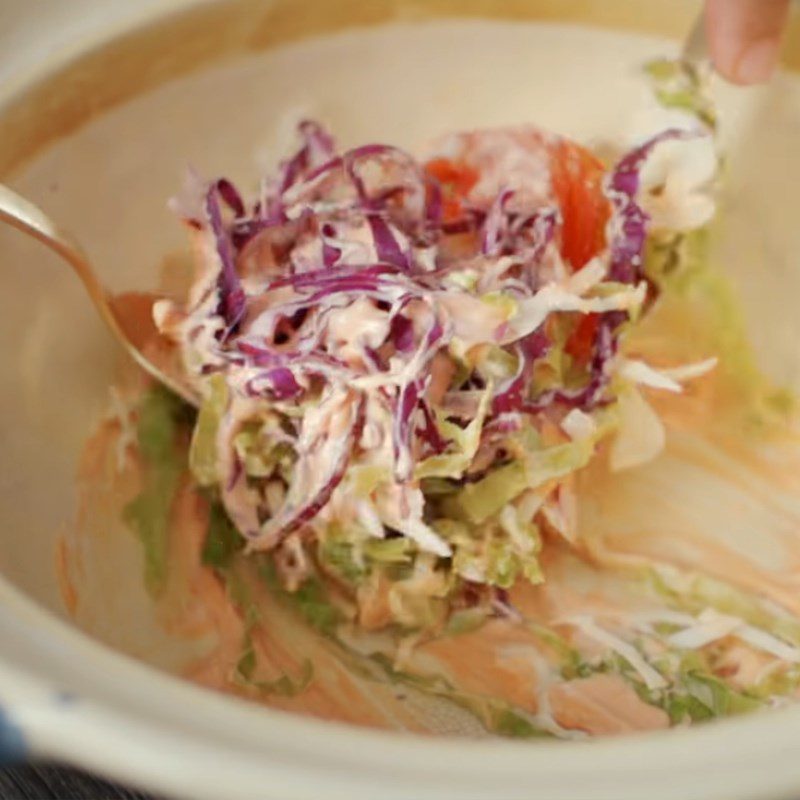 Step 7 Make bread salad Turkish bread with pork