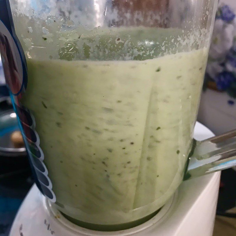 Step 2 Make weight loss smoothie Banana Kale Smoothie