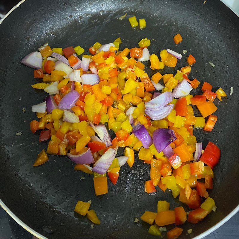 Step 2 Make sauce Chicken wings with sour sweet black vinegar sauce