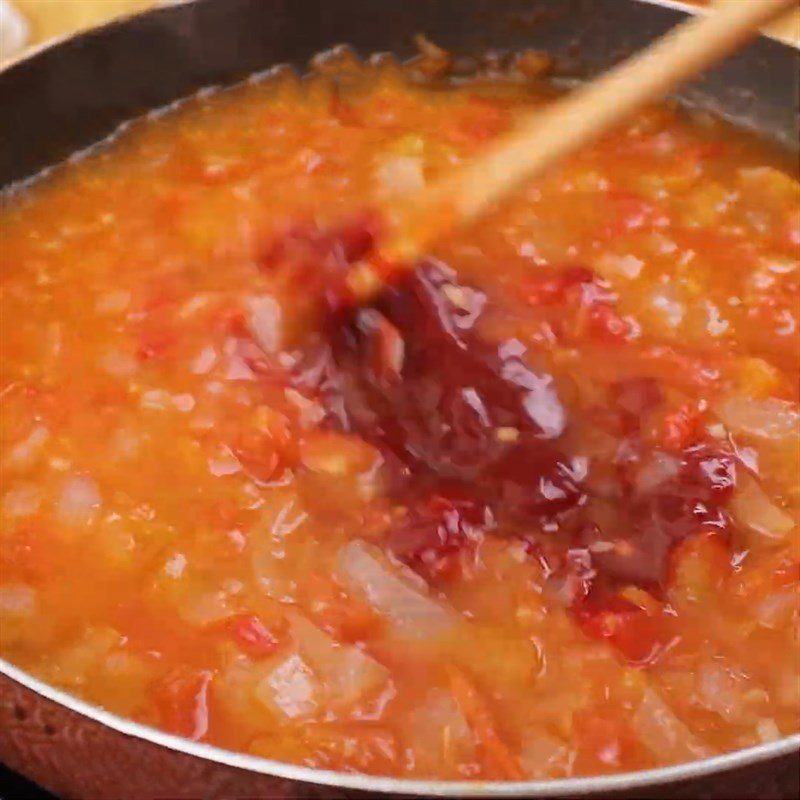 Step 4 Making quail eggs with tomato sauce