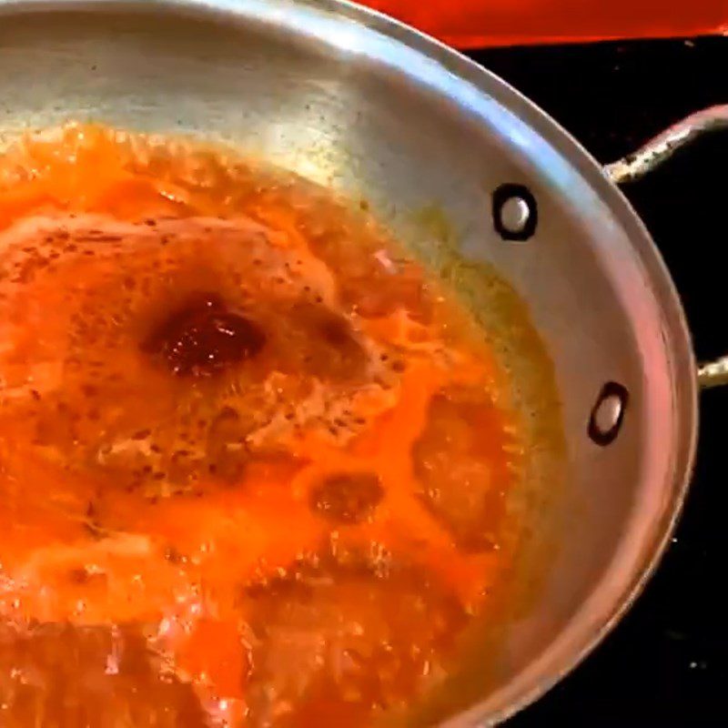 Step 4 Making tomato sauce for fried mackerel