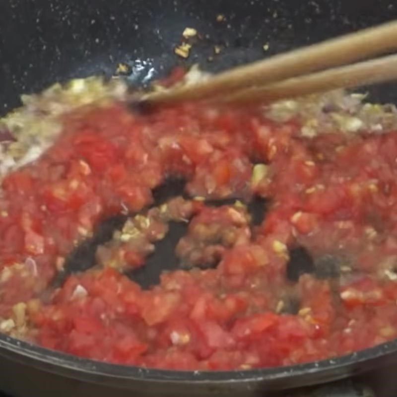 Step 5 Make tomato sauce Beef tongue cooked with lagu