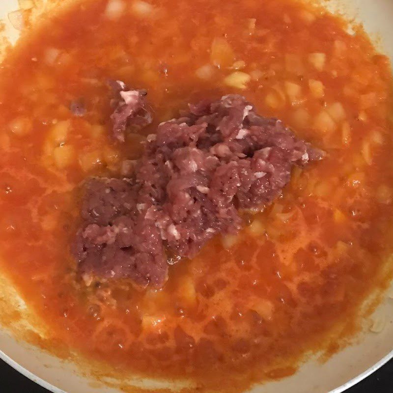 Step 3 Making minced beef tomato sauce pasta (recipe shared by users)