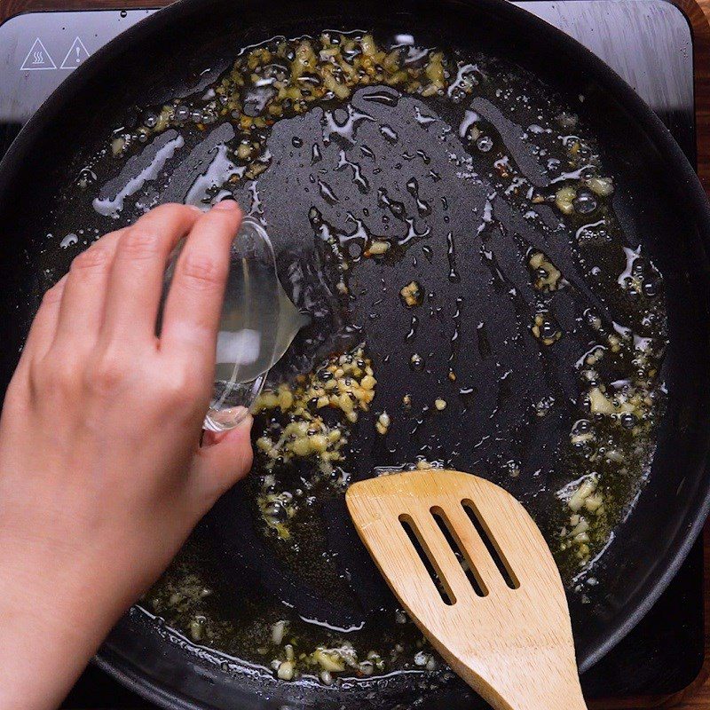 Step 4 Making lemon sauce Crispy chicken with fresh lemon sauce