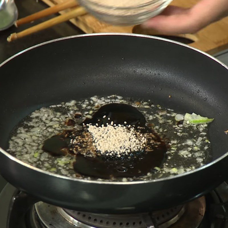 Step 5 Making Oyster Sauce Stuffed Zucchini with Mushrooms