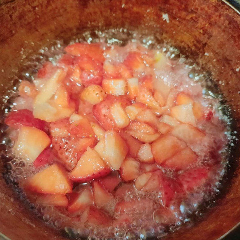 Step 4 Make strawberry sauce Strawberry cheesecake