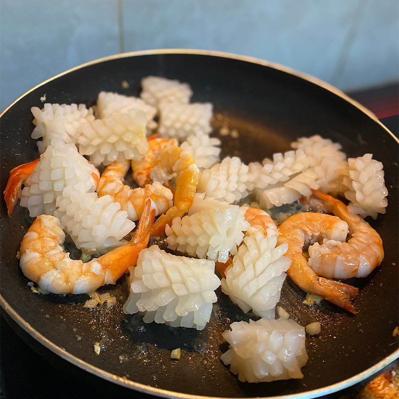 Step 2 Make seafood sauce for Black Ink Pasta with Seafood