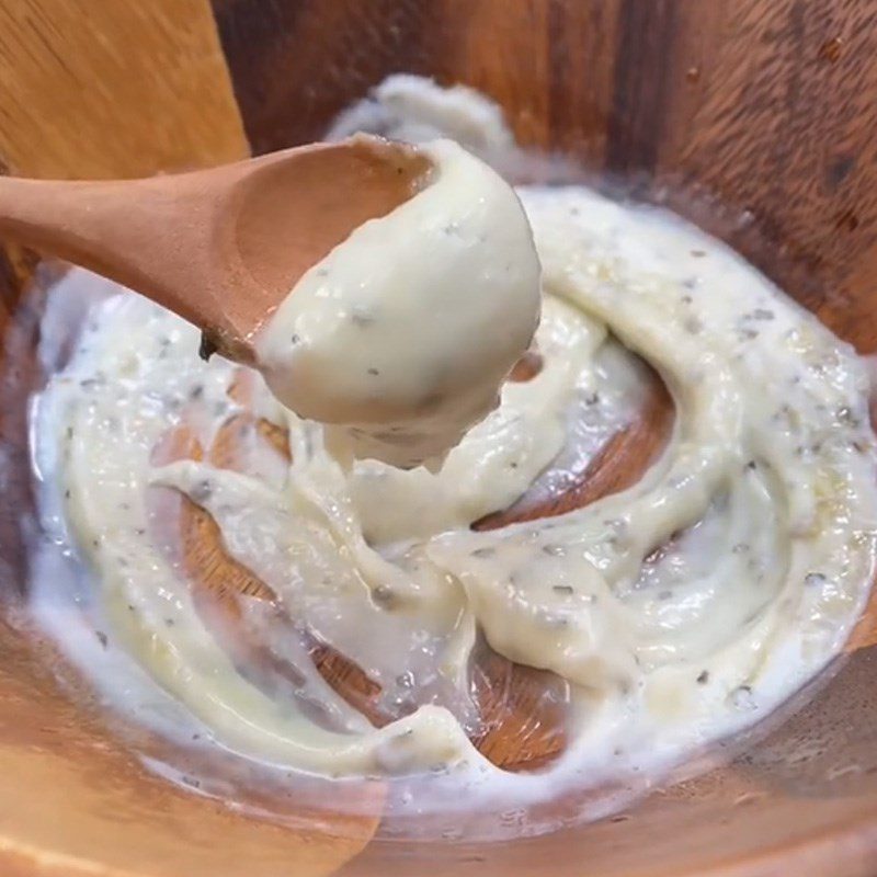 Step 3 Make mayonnaise mustard sauce for crispy fried shrimp