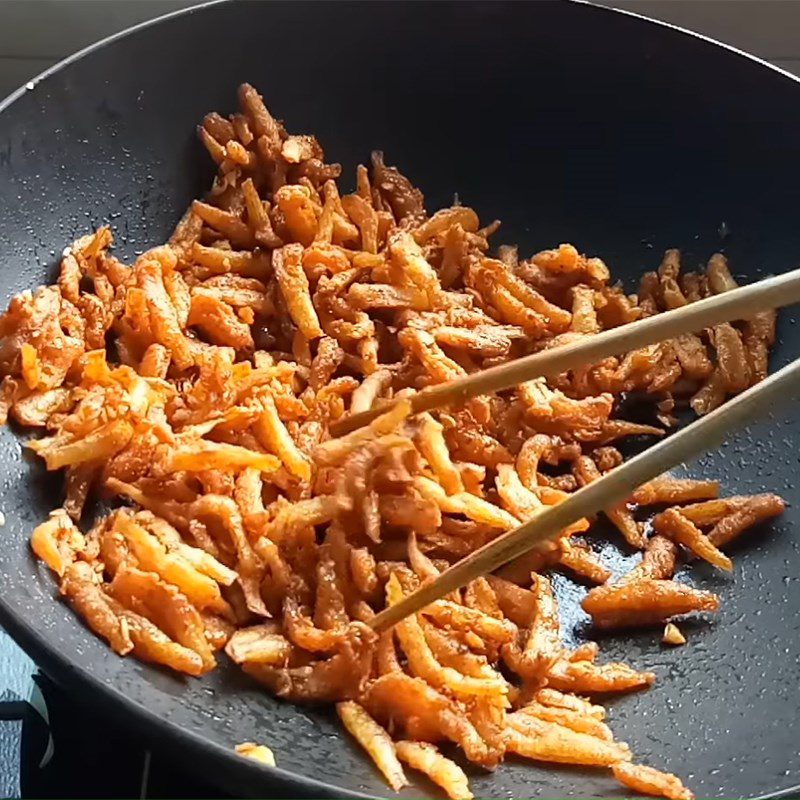 Step 3 Make satay sauce Fried anchovies with satay