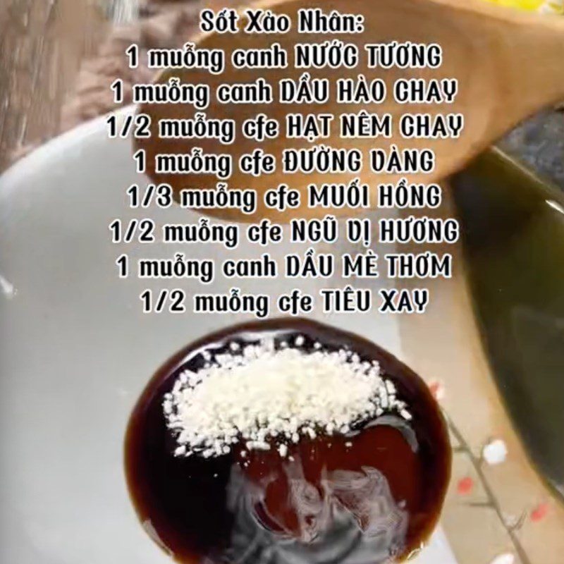 Step 3 Making Stir-fry Sauce Vegetarian Bát Bửu Rice (Recipe shared by Tiktok Vegetarian Kitchen XANH)