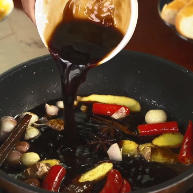 Step 2 Making soy sauce Beef brisket in soy sauce