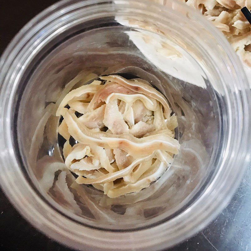 Step 4 Making pig ears soaked in fish sauce Pig ears soaked in fish sauce (recipe shared by users)