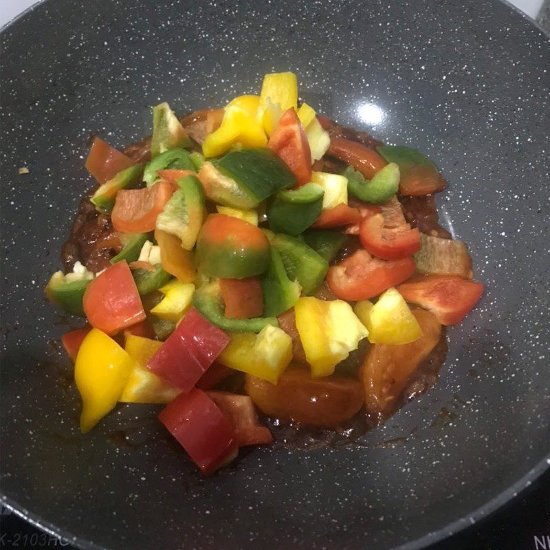 Step 4 Making sweet and sour stir-fried pork Sweet and sour stir-fried pork (recipe shared by a user)