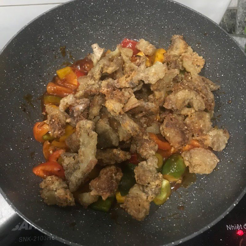 Step 4 Stir-fried sweet and sour pork (recipe shared by user)