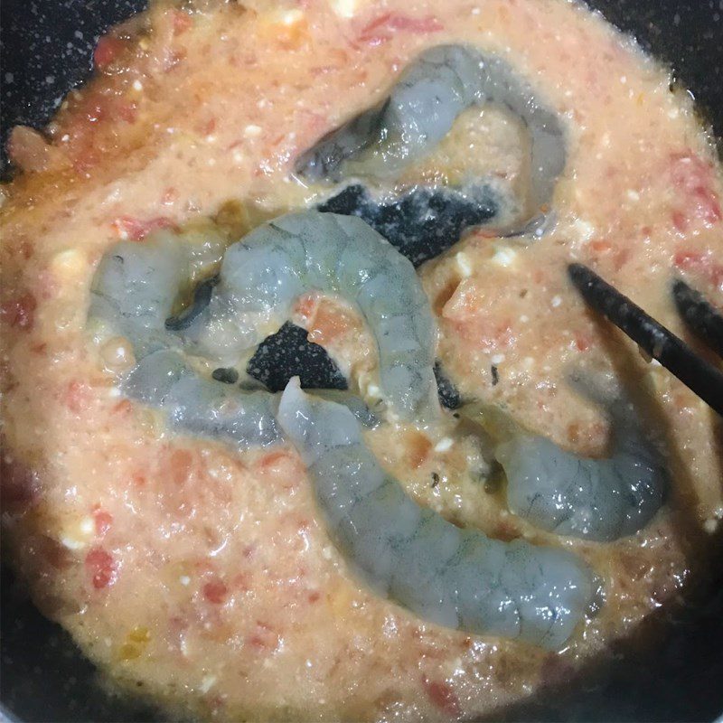 Step 3 Make shrimp in tomato sauce Shrimp in tomato sauce (recipe shared by a user)