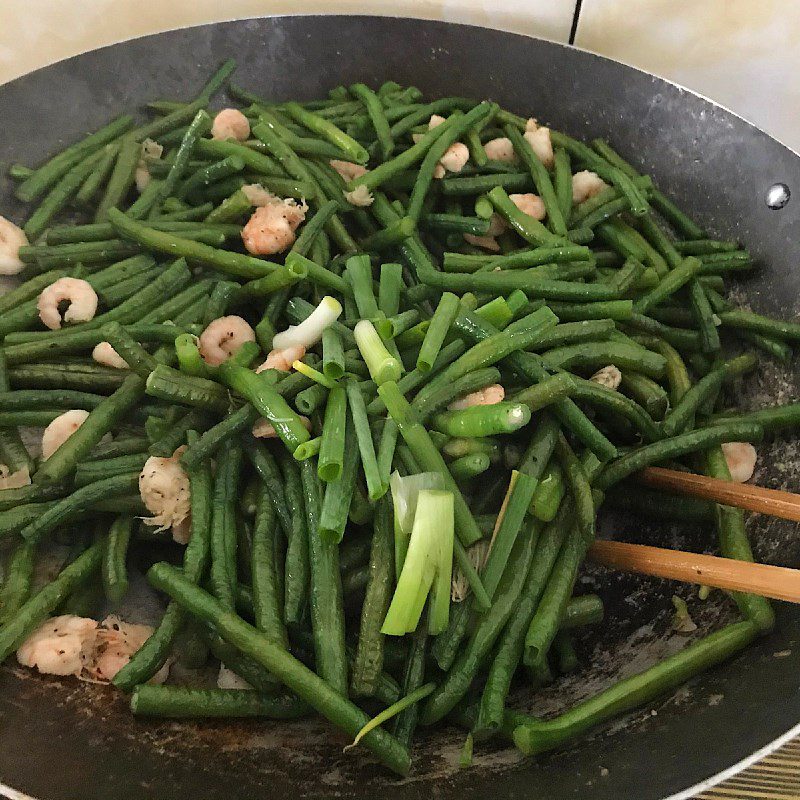 Step 3 Sautéed shrimp with green beans Sautéed green beans with shrimp