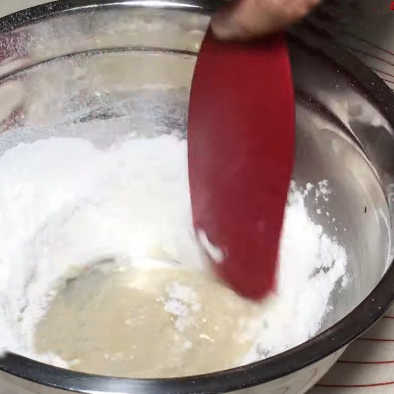 Step 3 Making the oil dough Bánh bà xã