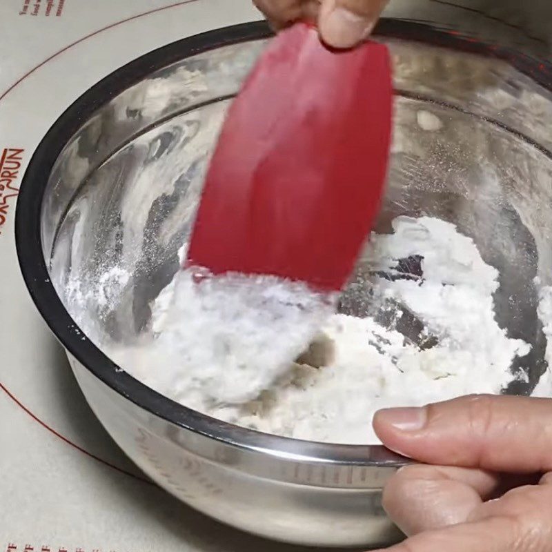 Step 2 Making the water dough Bánh bà xã