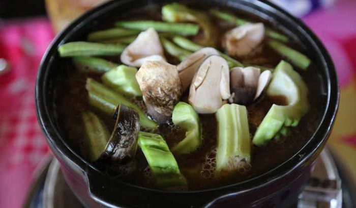 Vegetarian Hotpot, a delicious dish for homemakers