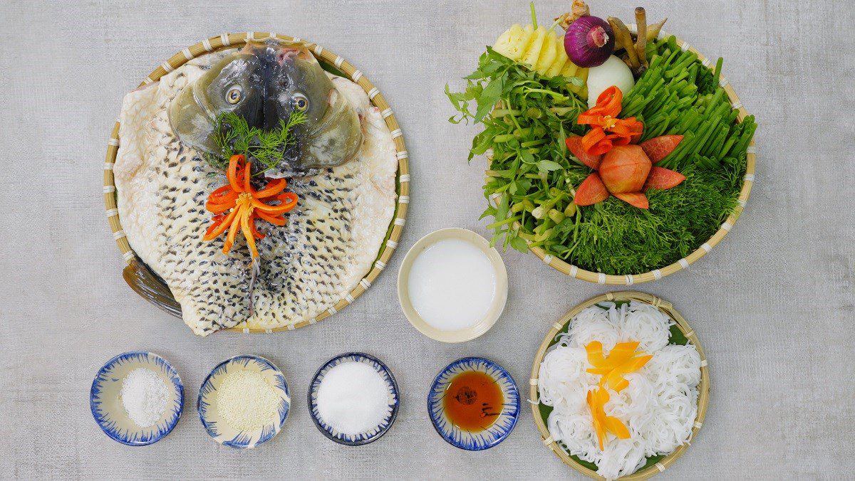 Ingredients for crispy carp hot pot dish