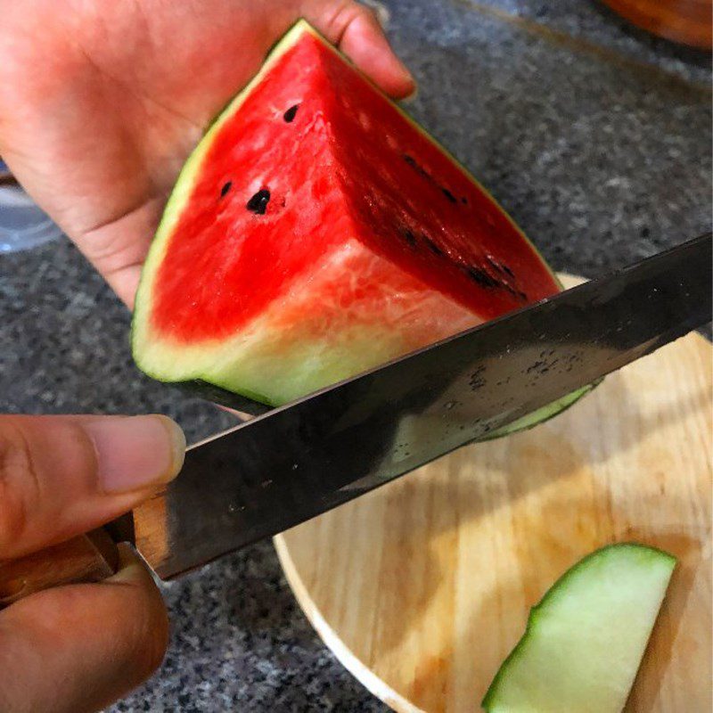 Step 1 Extract watermelon juice for Watermelon Pudding