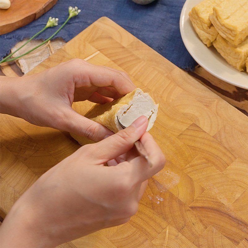 Step 1 Remove the tofu filling How to make tofu bag with lotus seeds in plum sauce