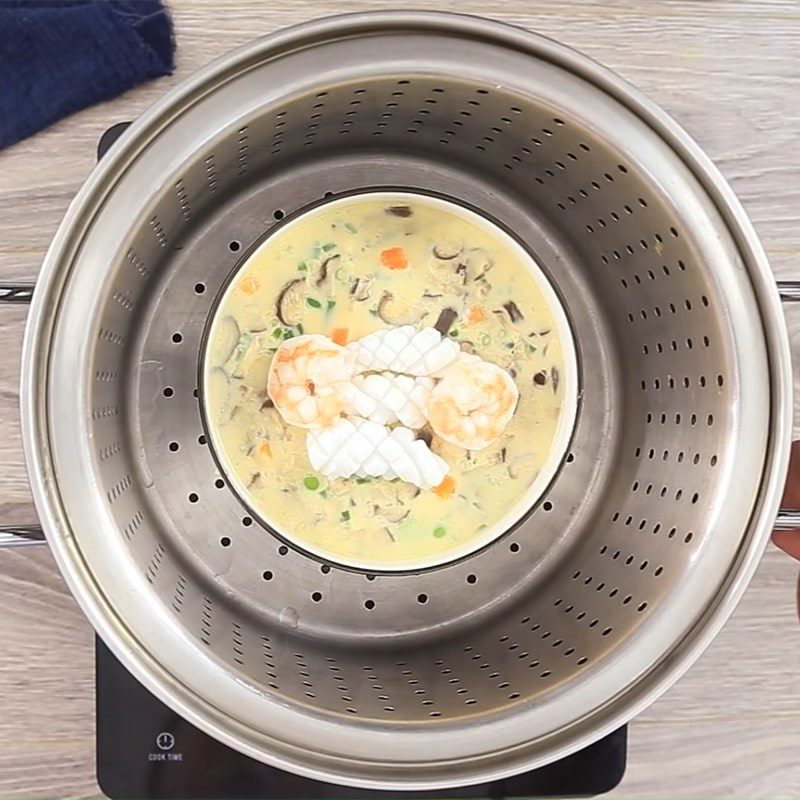 Step 3 Steaming the eggs Seafood steamed eggs