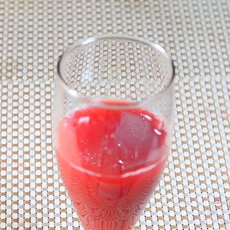 Step 3 Straining Pomegranate Juice By Mashing
