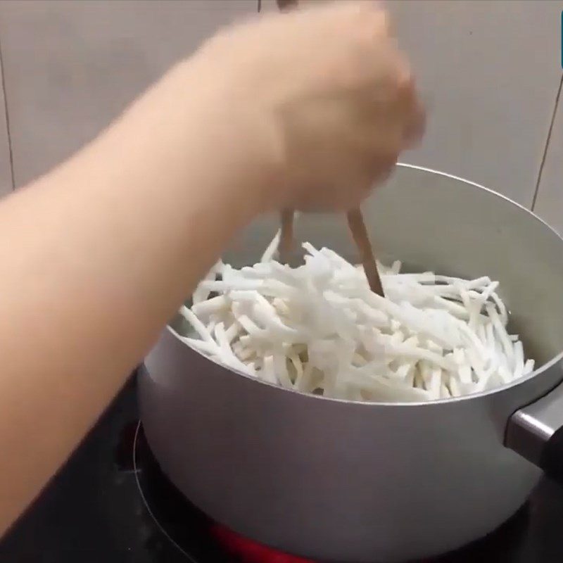 Step 3 Boil the Noodles Pork Bone Noodle Soup