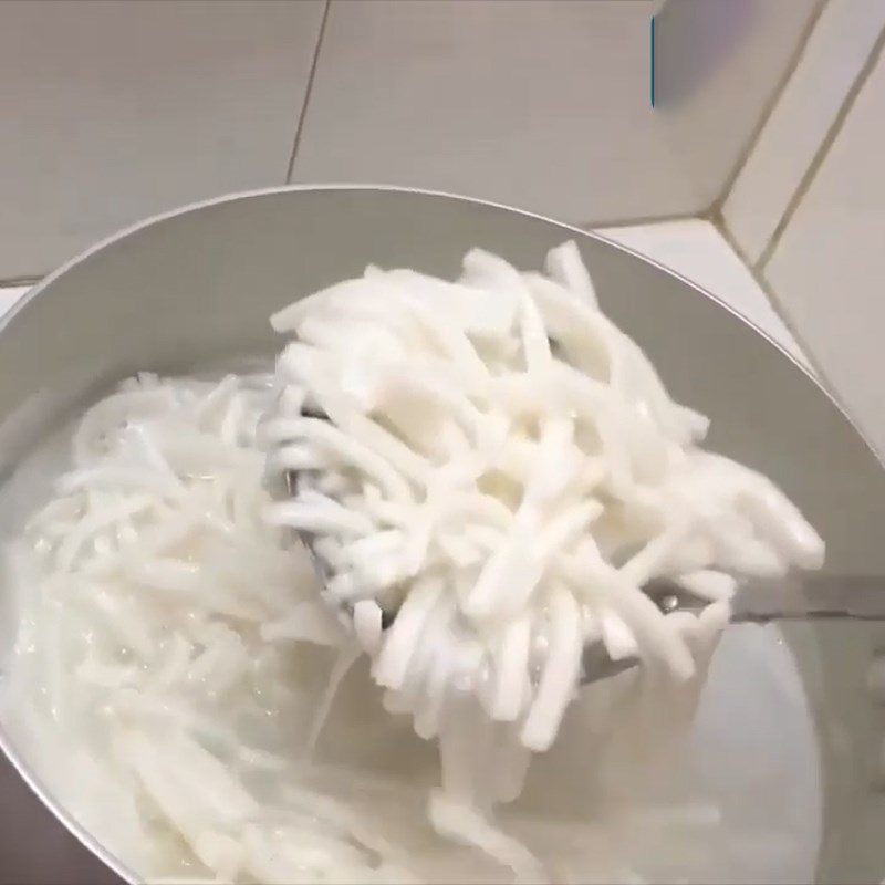 Step 3 Boil the Noodles Pork Bone Noodle Soup