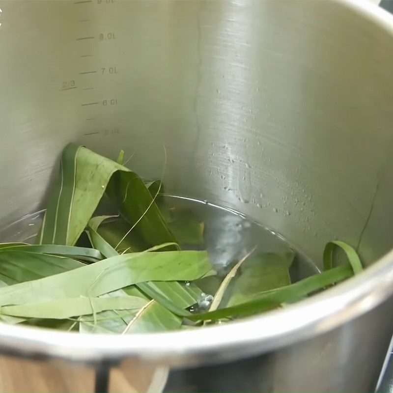 Step 5 Boiling bánh chưng and completing Bánh chưng cốm