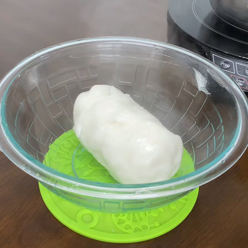 Step 6 Boiling the dough Traditional rice noodle