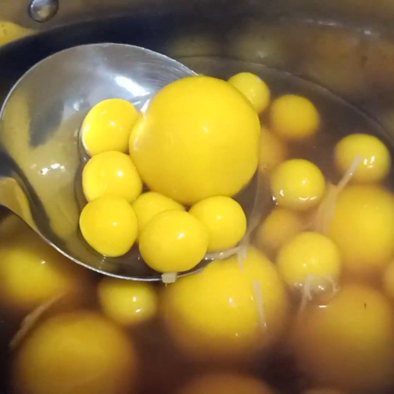 Step 5 Boil the cake for Pumpkin Sticky Rice Cake