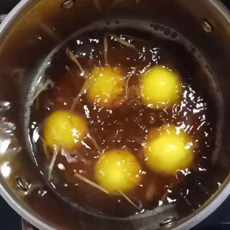 Step 5 Boil the cake for Pumpkin Sticky Rice Cake