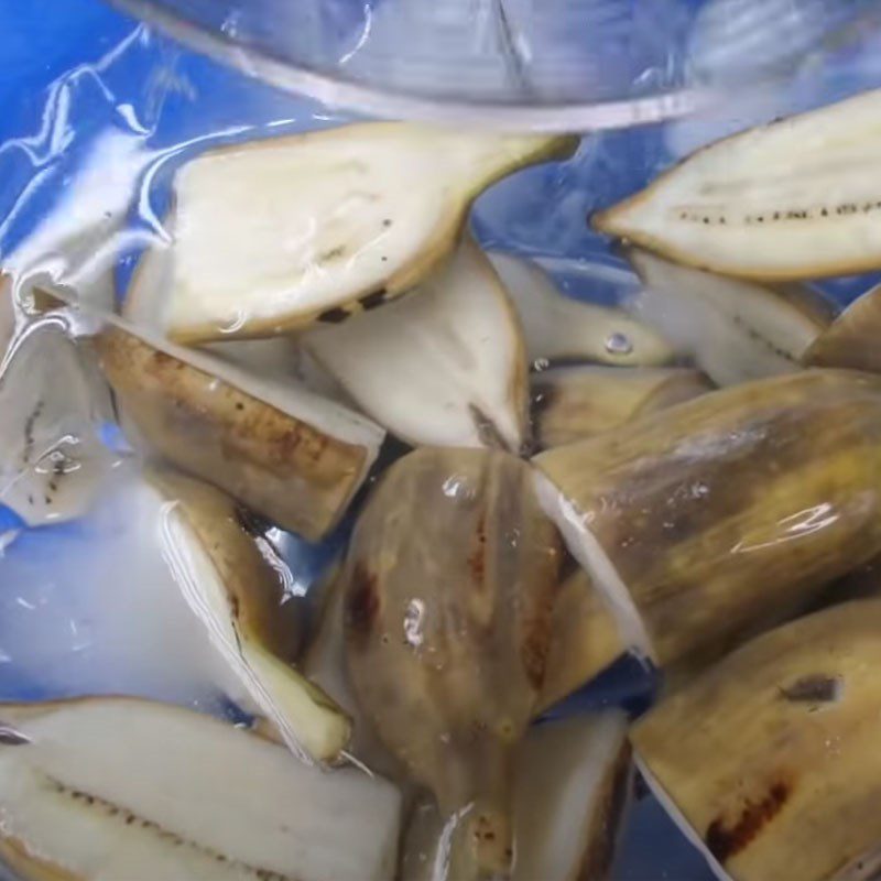 Step 2 Boil the bananas for Coconut Banana Jelly