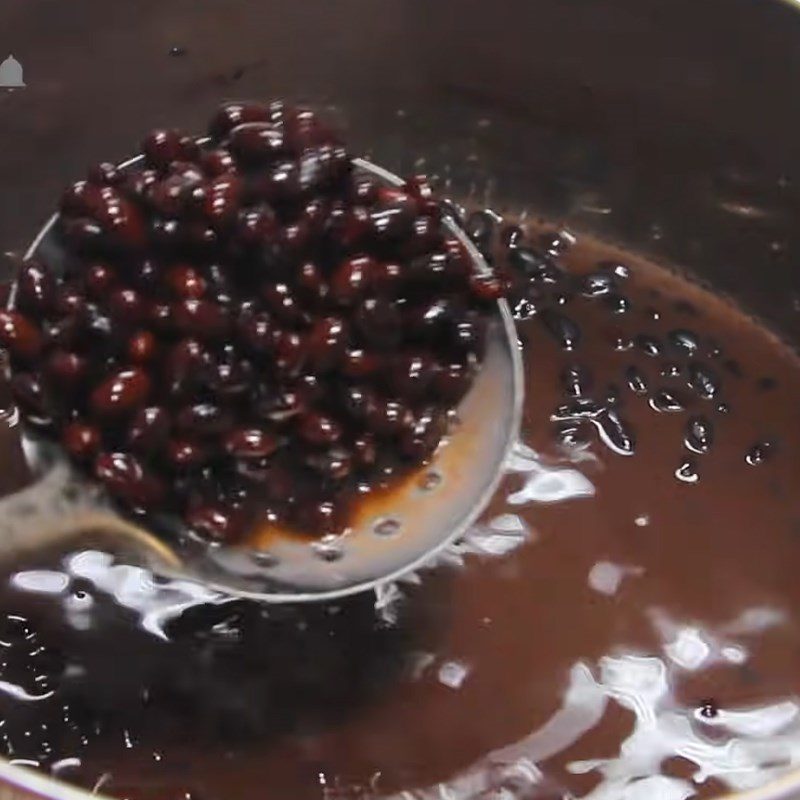 Step 1 Boil black beans Black Bean Dessert with Coconut Milk