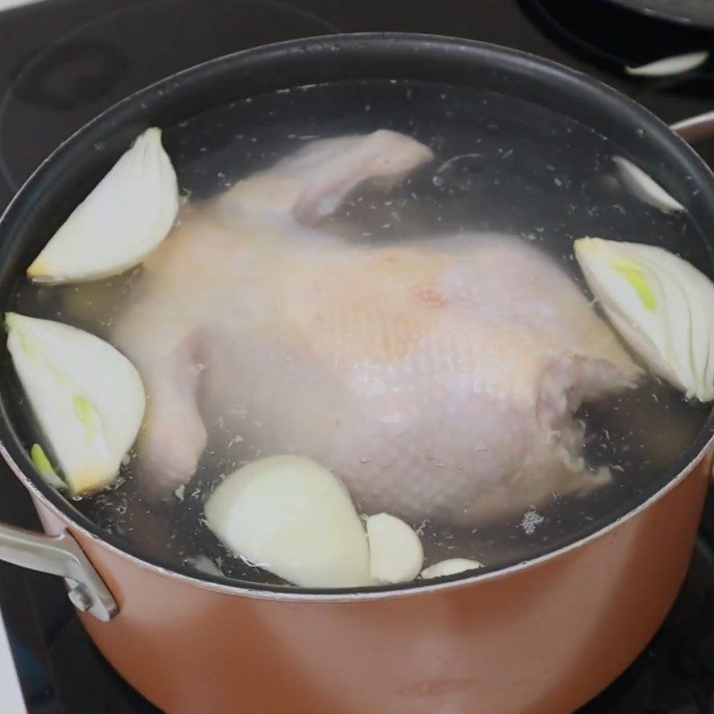 Step 4 Boiling chicken Phan Rang chicken rice