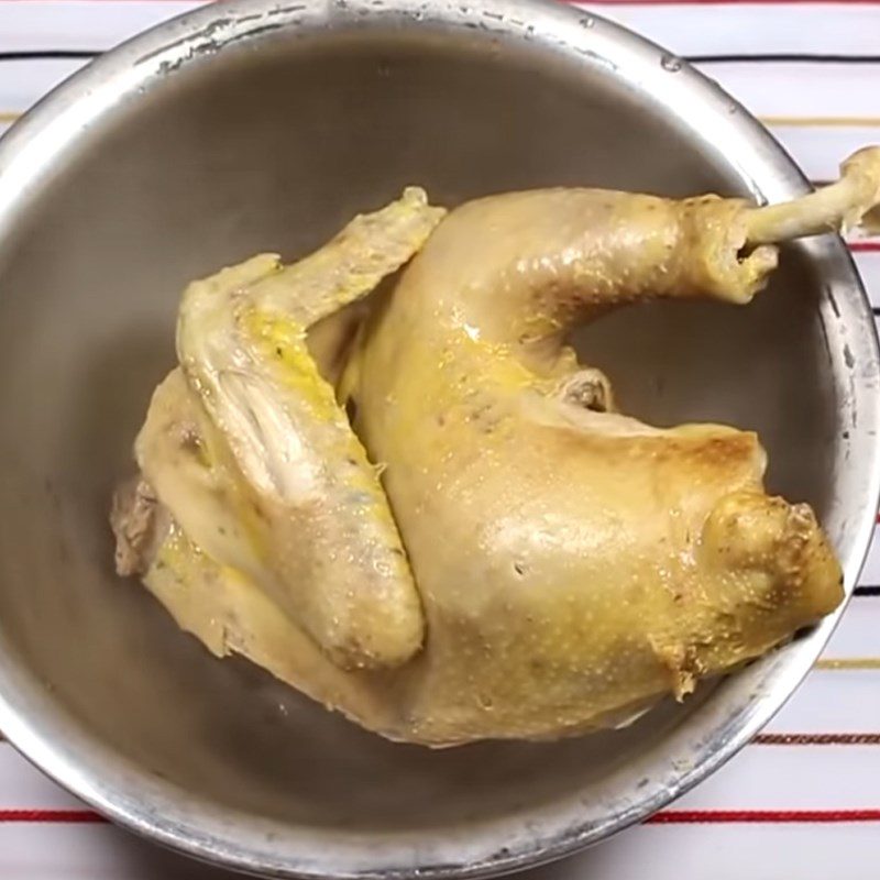 Step 4 Boil chicken Phu Yen chicken rice