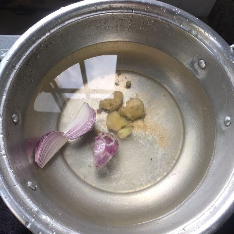 Step 2 Boil pig liver Boiled pig liver