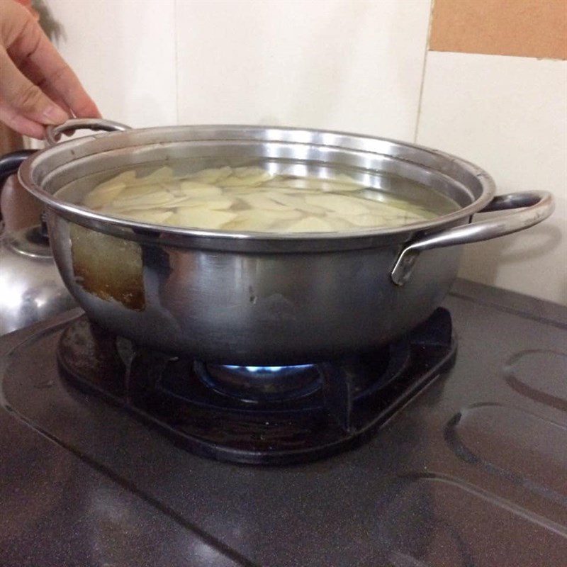 Step 2 Boil the ginger Ginger Jam Slices (recipe shared by users)
