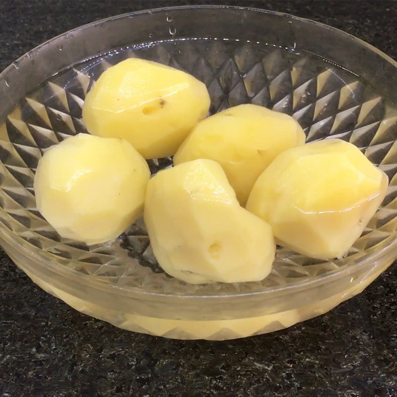 Step 2 Boil potatoes Mashed potato with cheese