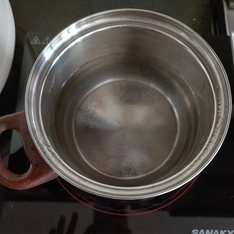 Step 1 Boil the pasta Pasta with runny egg and peanut butter sauce